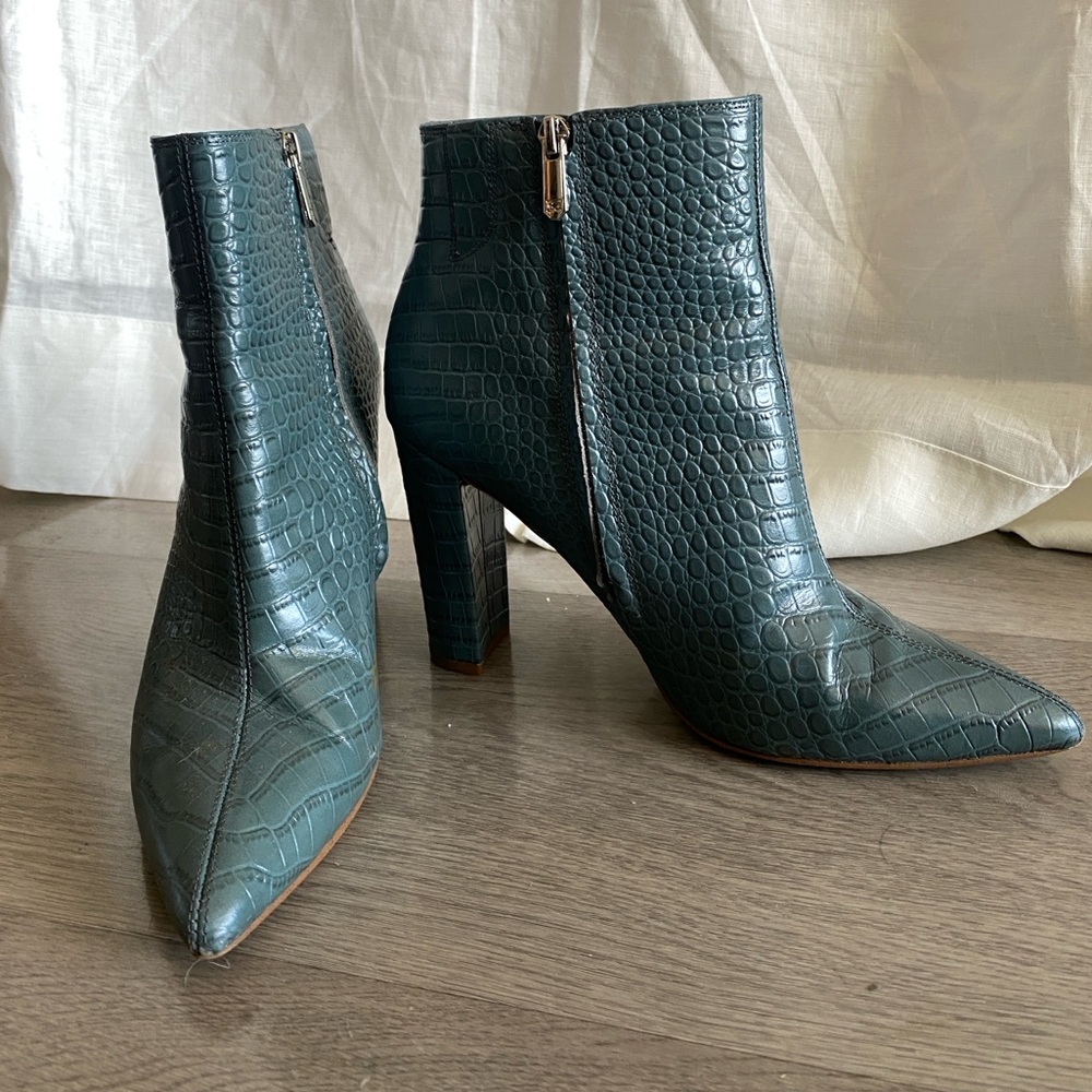Sam Edelman Raelle Bootie in Grey Iris